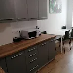 Апартаменти Tulip - Jednoosobowy Nr 1 Ze Wspolna Lazienka I Kuchnia