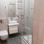 Tulip - Jednoosobowy Nr 1 Ze Wspolna Lazienka I Kuchnia Апартаменти *