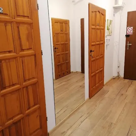 Apartment Tulip - Jednoosobowy Nr 1 Ze Wspolna Lazienka I Kuchnia *