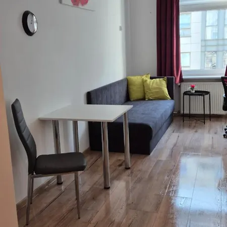 Apartment Tulip - Jednoosobowy Nr 1 Ze Wspolna Lazienka I Kuchnia Szczecin