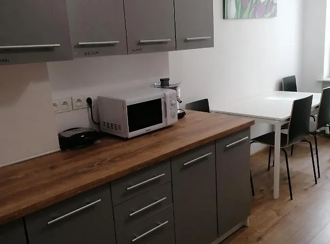Appartement Tulip - Jednoosobowy Nr 1 Ze Wspolna Lazienka I Kuchnia